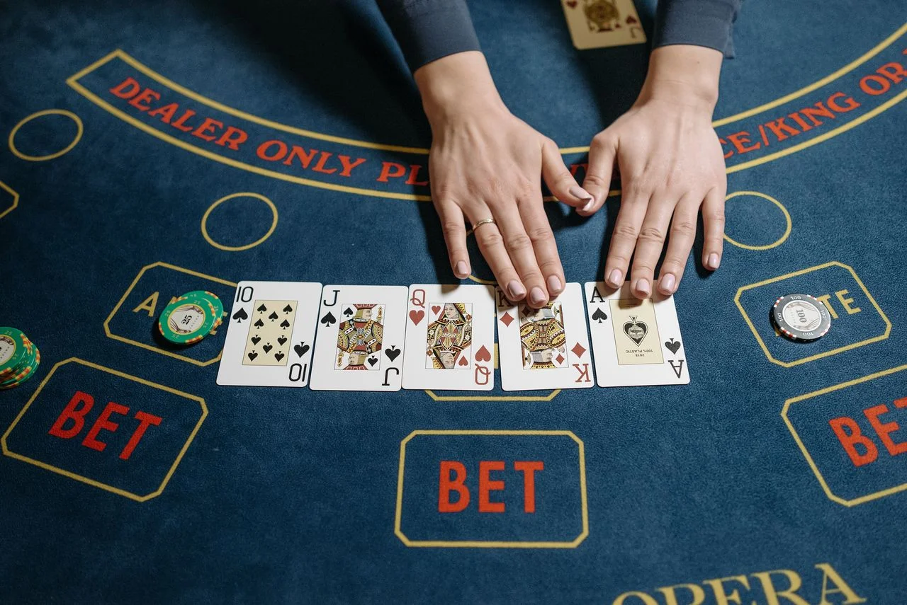 Kiểm soát giao dịch và bảo mật thông tin game bài